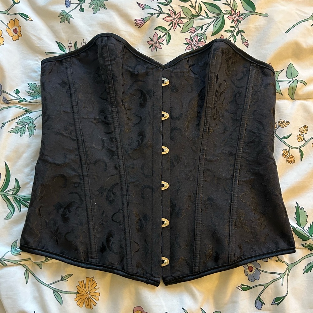 SOLD Beautiful embrodered corset